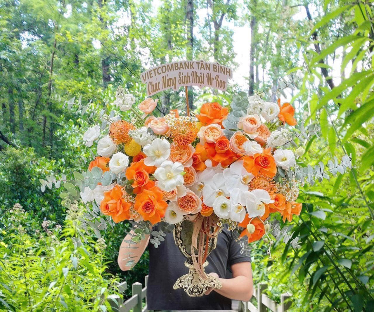Bình Hoa Tươi 16